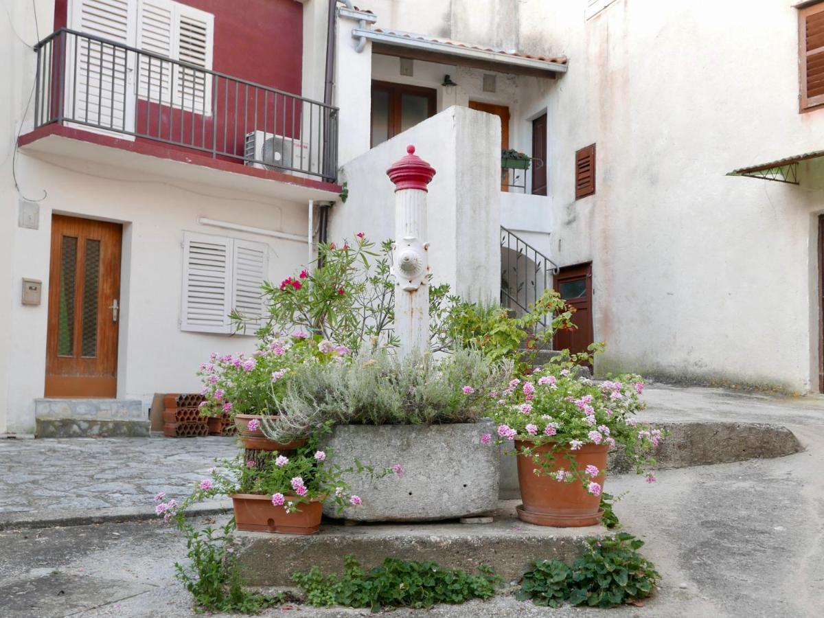 Potocina 21 Apartment Vrbnik Exterior photo